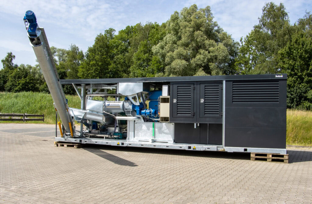 Slootsmid decanter voor scheiding van vaste en dunne mest