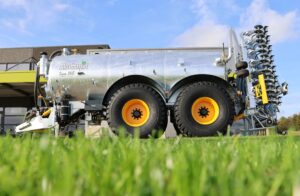 Slootsmid Sigma mesttank met dubbele geveerde as en inhoud tot 20.500 liter