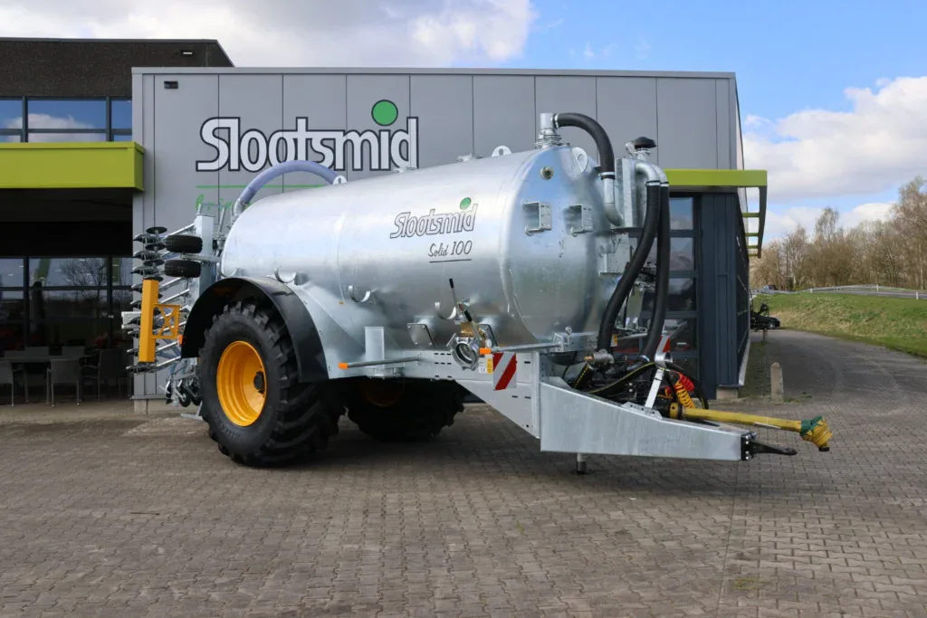 Slootsmid Solid mesttank voor transport en bemesting
